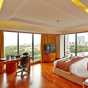 Six Seasons ***** Dhaka